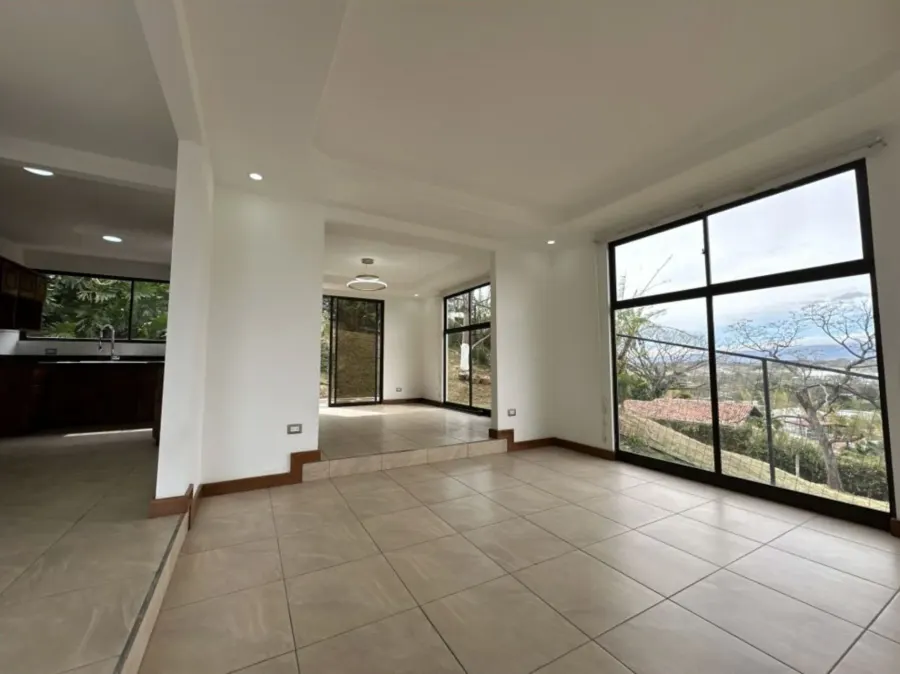 Remodelled two-storey house in the Santa Paula gated community, Santa Ana